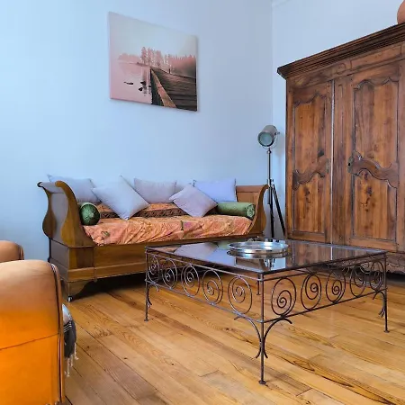 Apartment Appartement, 2 Chambres, Spacieux Et Plein De Charme A 5 Min Du Centre Pau