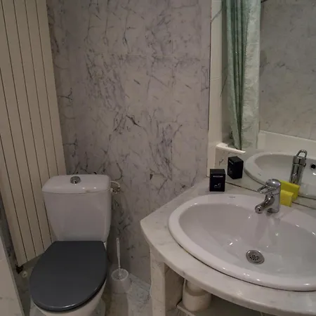 Appartement, 2 Chambres, Spacieux Et Plein De Charme A 5 Min Du Centre Apartment Pau