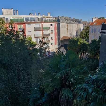 Appartement, 2 Chambres, Spacieux Et Plein De Charme A 5 Min Du Centre * Pau